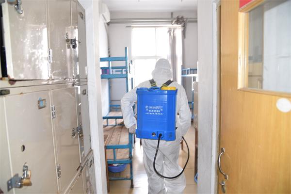 我校举行开学疫情防控模拟演练！