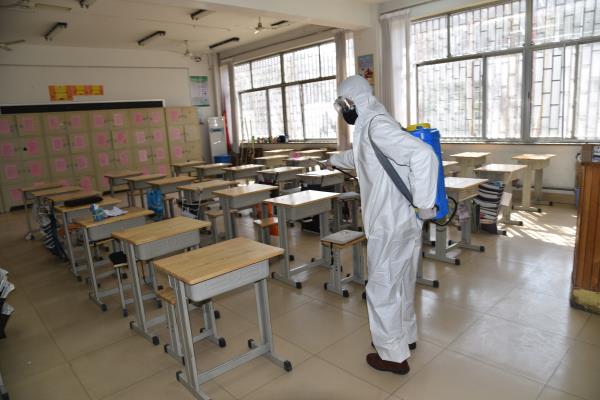 我校举行开学疫情防控模拟演练！