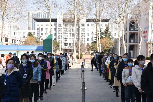 我校举行开学疫情防控模拟演练！