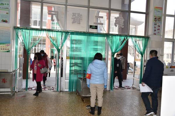 我校举行开学疫情防控模拟演练！