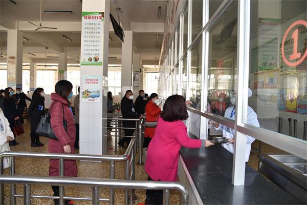 我校举行开学疫情防控模拟演练！