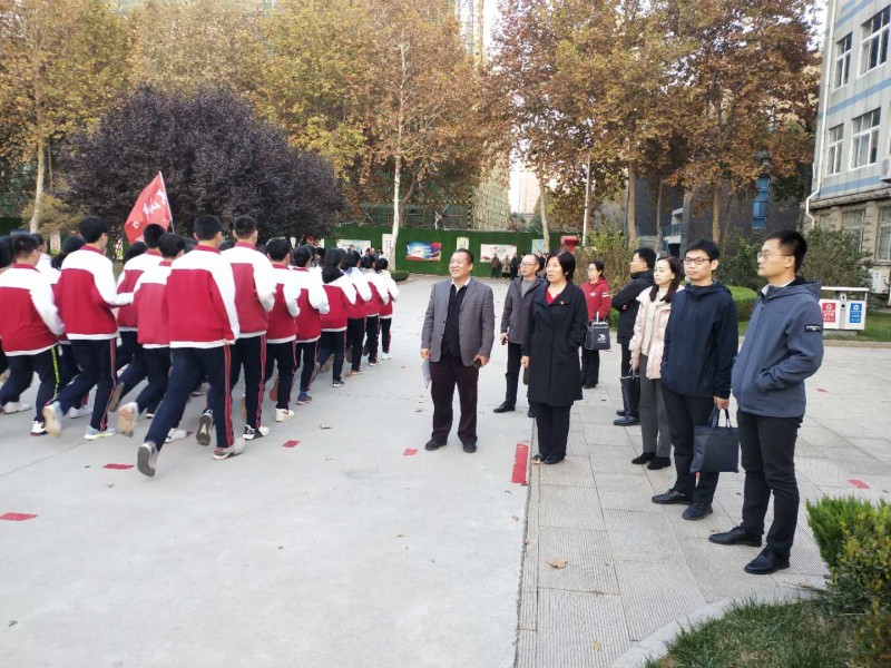 博兴县教育考察团来我校参观考察