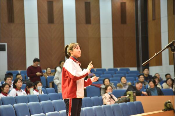 课程育人 | 唱响青春,歌咏未来!