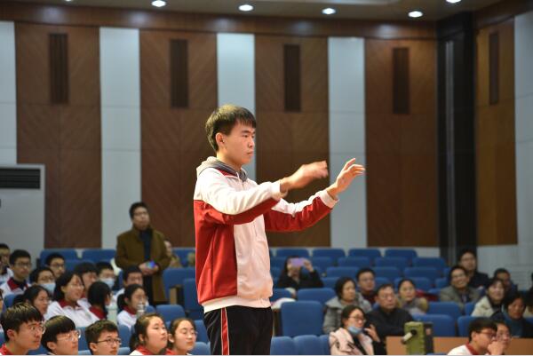 课程育人 | 唱响青春,歌咏未来!